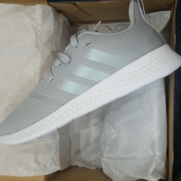 NWT Adidas Puremotion Women's Size 9 Silver Shoes - Picture 2 of 3